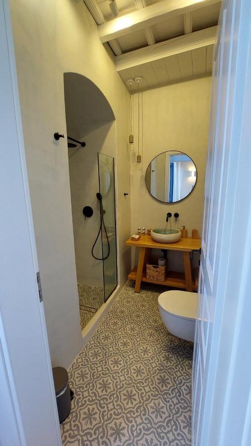 Halki Sea Breeze - A Waterfront Villa ภายนอก รูปภาพ