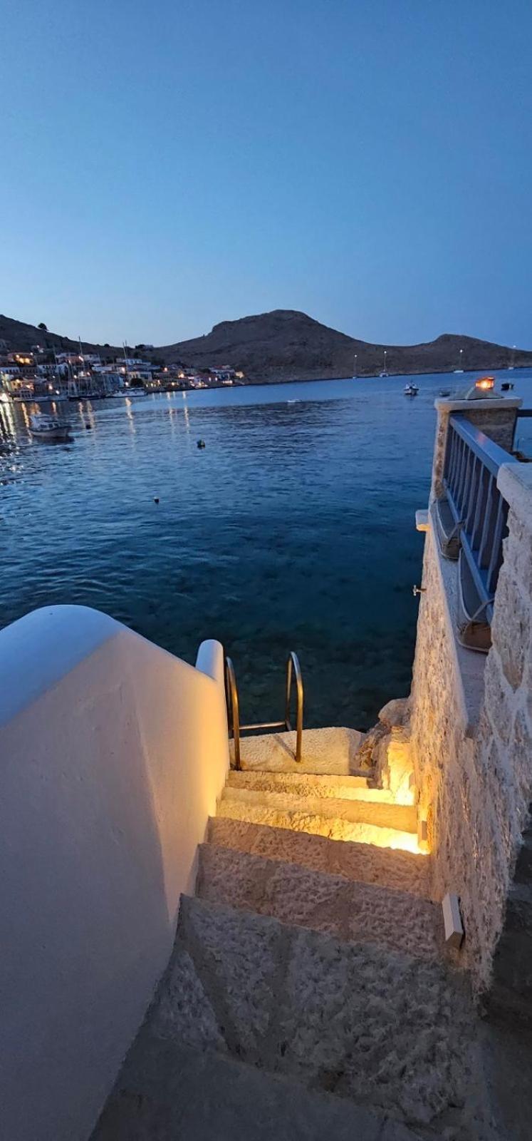 Halki Sea Breeze - A Waterfront Villa ภายนอก รูปภาพ