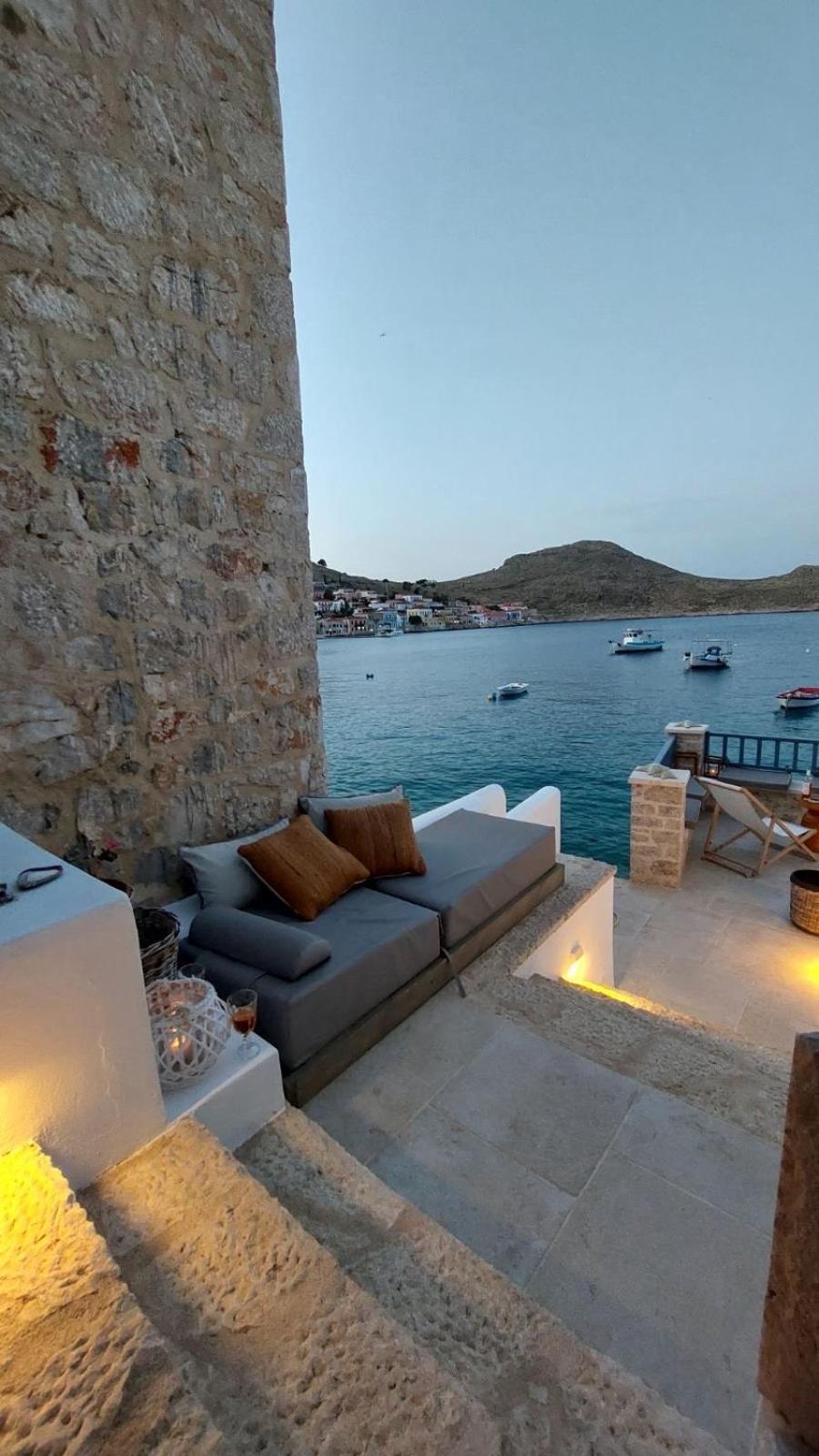 Halki Sea Breeze - A Waterfront Villa ภายนอก รูปภาพ